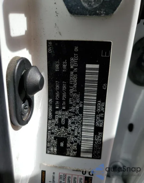 2016 Toyota 4Runner Sr5 z USA, uszkodzony, nr VIN JTEZU5JR6G5142934